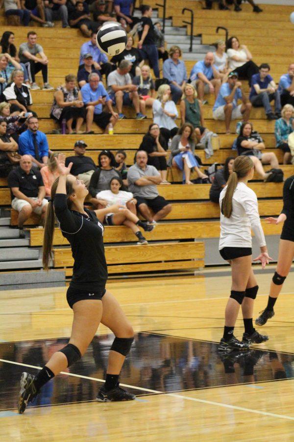 Libero+Caleigh+Johnson+serves+the+ball+on+Thursday%2C+Sept.+29+to+Winter+Springs.+The+team+defeated+the+Bears+3-0.+%0A
