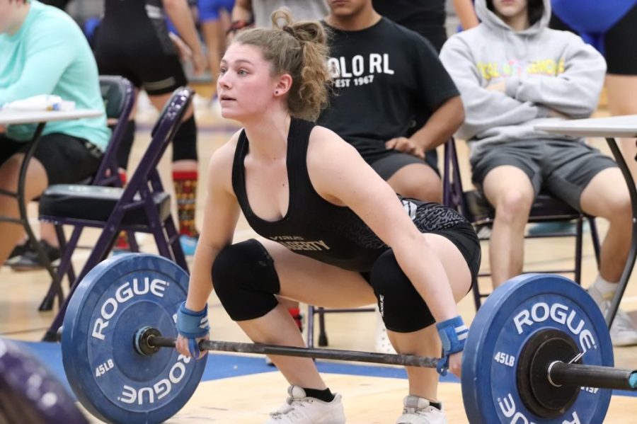 Senior+Hali+Fildes+won+first+in+snatch+with+a+weight+of+140.+The+team+took+first+in+snatch+and+second+in+bench%2Fclean+and+jerk.+