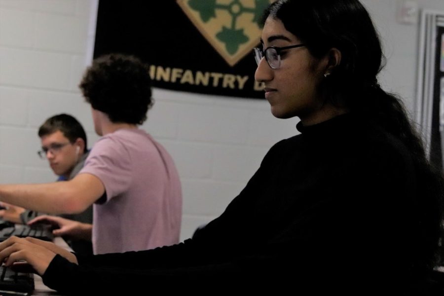 Junior Mohanashree Pamidimukkala codes Java in her AP Computer Science A class. In the future, Pamidimukkala wants to become a software or aerospace engineer and hopes to see more female mission directors at NASA. 