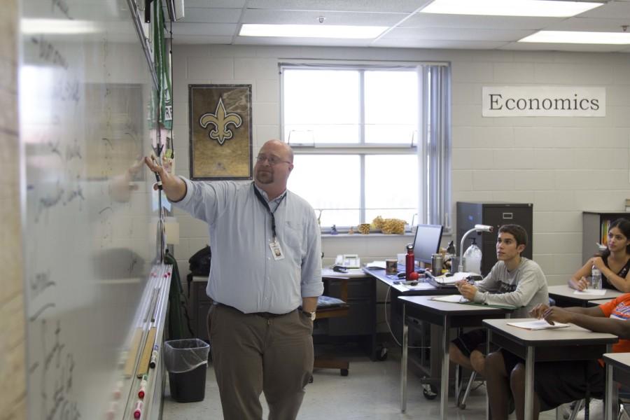 Q&A with new Economics teacher William Bordelon