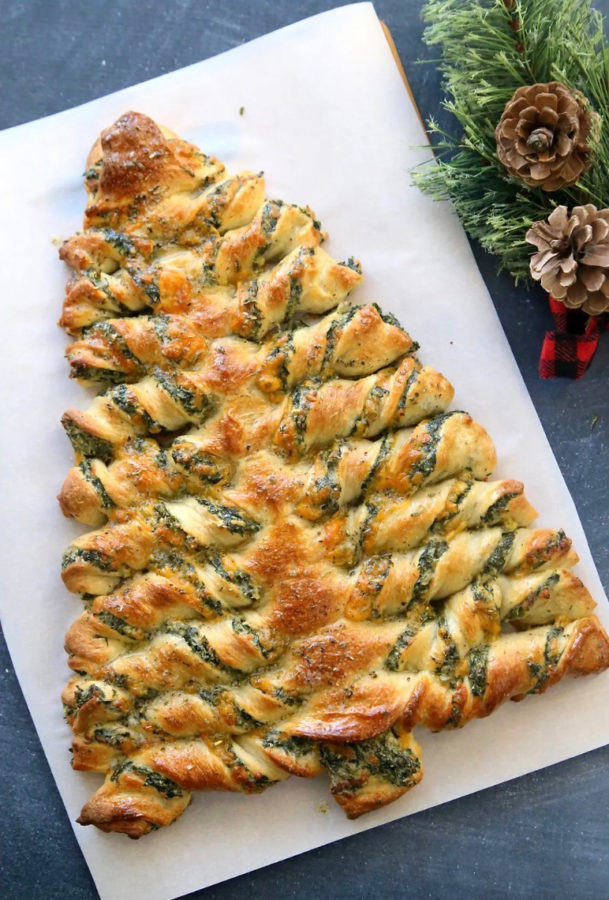 Christmas+Tree+Spinach+Breadsticks