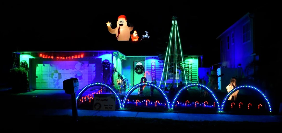 2023s 1037 Brielle Avenues Christmas light display set to music. It is Queen of the Winter Night.
