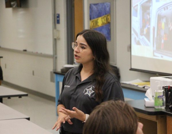Crime Scene Analyzer Allison Boza visits forensic classes on Wednesday, April 24. Boza discussed her daily life as a CSA, as well as how she is able to deal with difficult scenes.