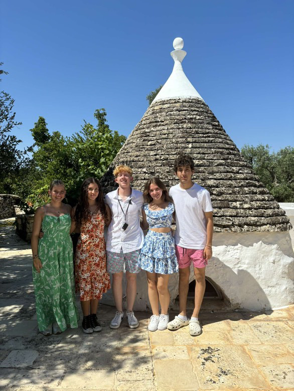 Seniors Amanda Rubio, Jackson Ryan, Maria Rivero, Briahna Hursey and Julian Lorenzo on the Italy field trip. The Italy field trip was a summer field trip sponsored by History teacher Erin Foley. (Photo by Amanda Rubio)