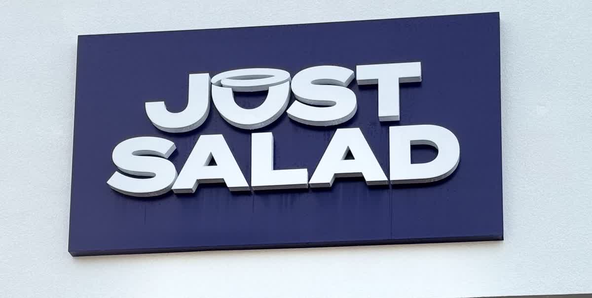 Dine or Dash: Just Salad
