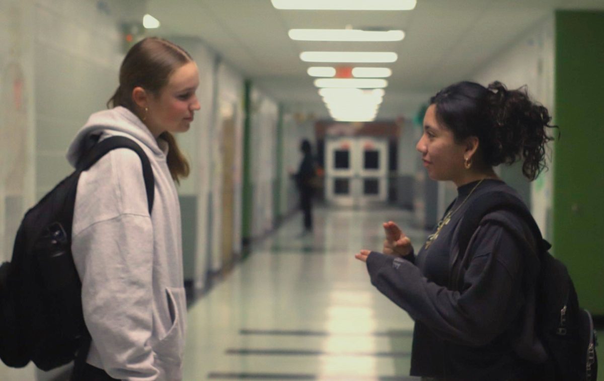 Sophomores Abigail Rawls and Zara Valencia Morales communicate through sign language. There are roughly 3% of ASL speakers in the U.S.